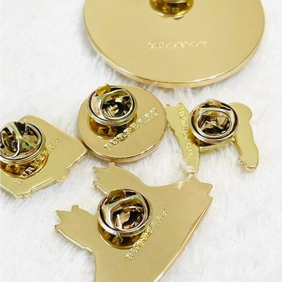 GREAT BURBERRY LONDON PINS COLLECTION - Picture 4 of 4